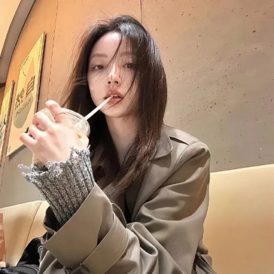 藏身处 海报